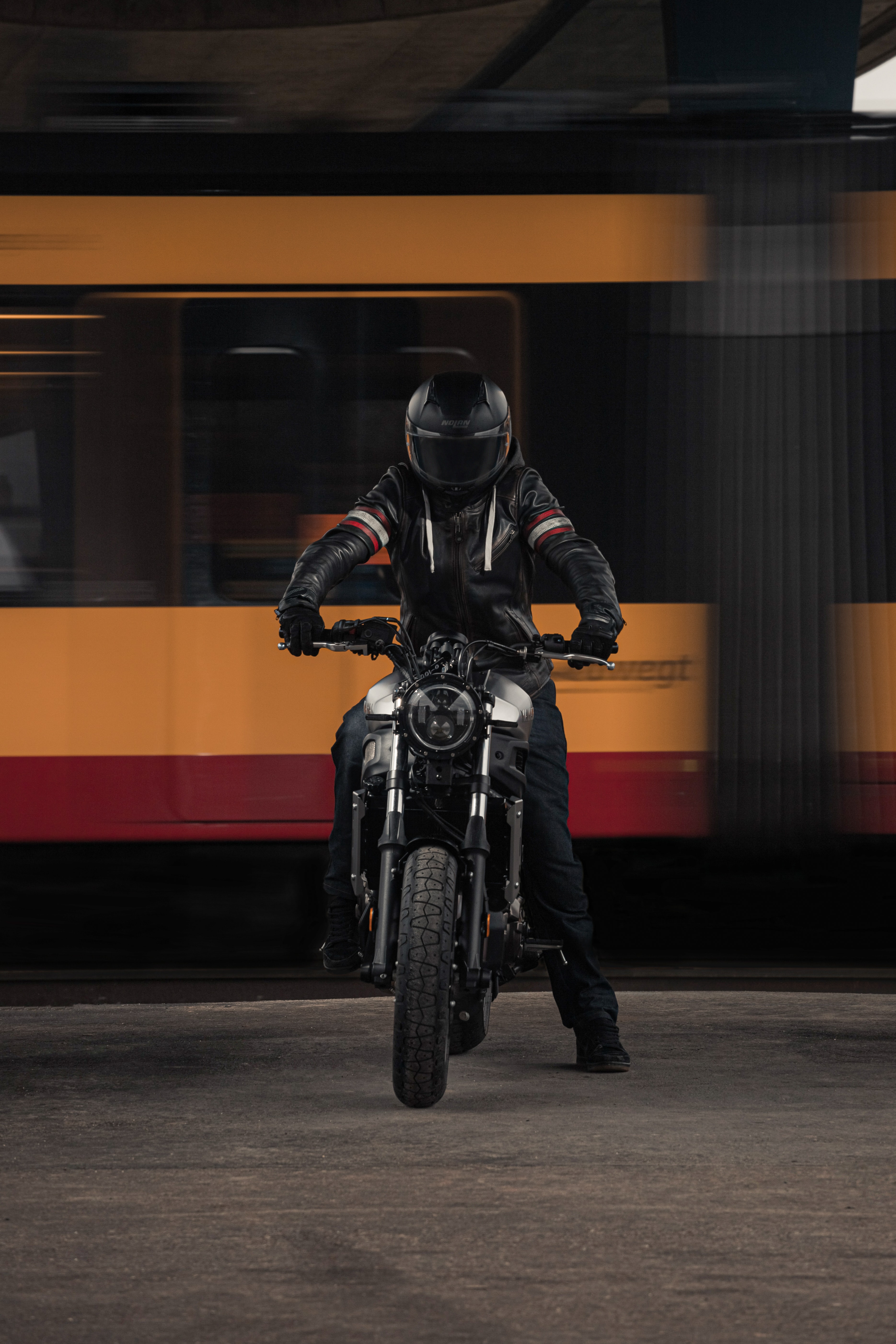 Desktop FHD motorcycles, motorcyclist, motorcycle, headlight, parking