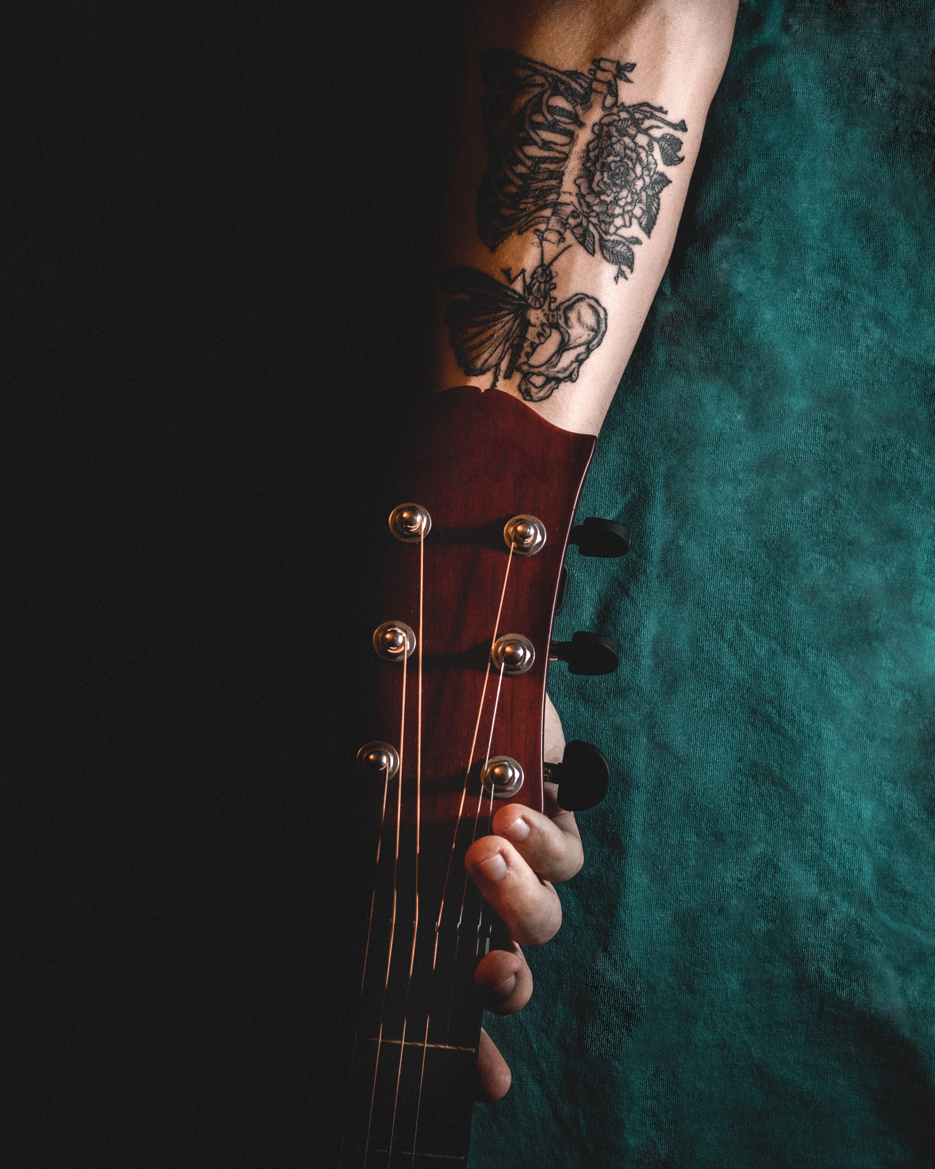 guitar, hand, miscellanea, miscellaneous, tattoo, fingers, strings