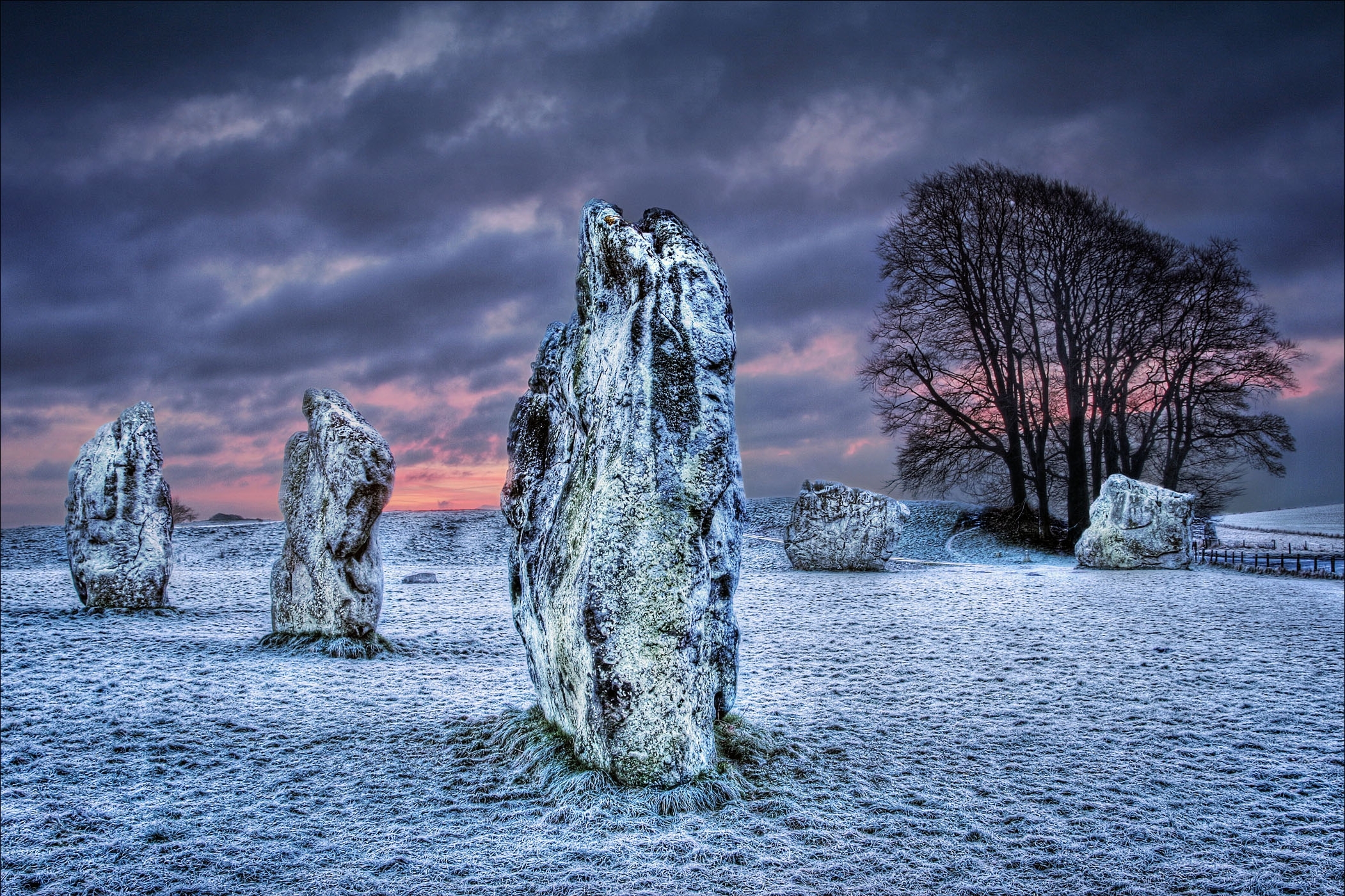 Descarga gratuita de fondo de pantalla para móvil de Stones, Gran Bretaña, Nieve, Wiltshire, Naturaleza, Campo, Reino Unido.