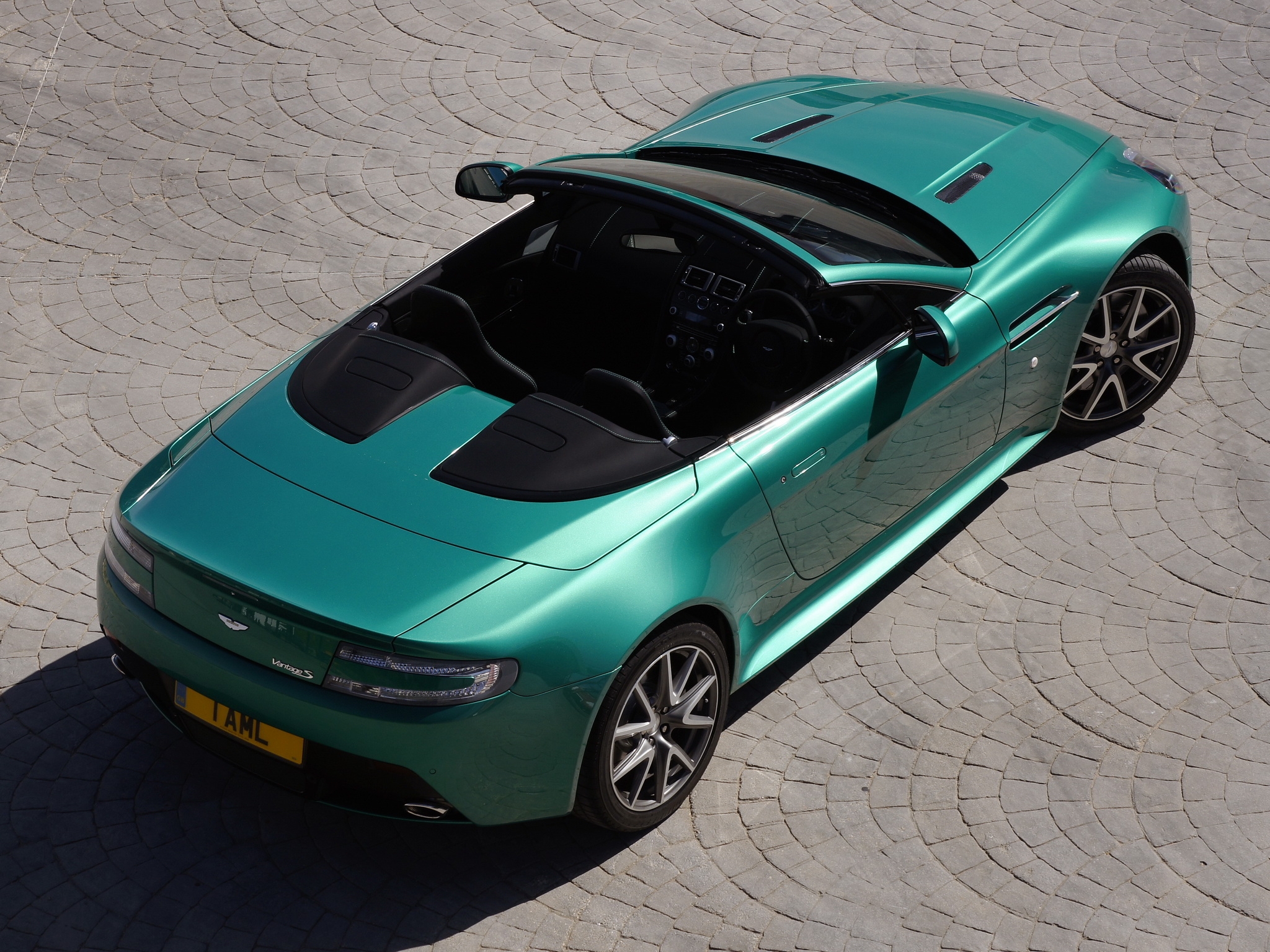cars, emerald, aston martin, view from above, style, cabriolet, 2011, v8, vantage HD wallpaper