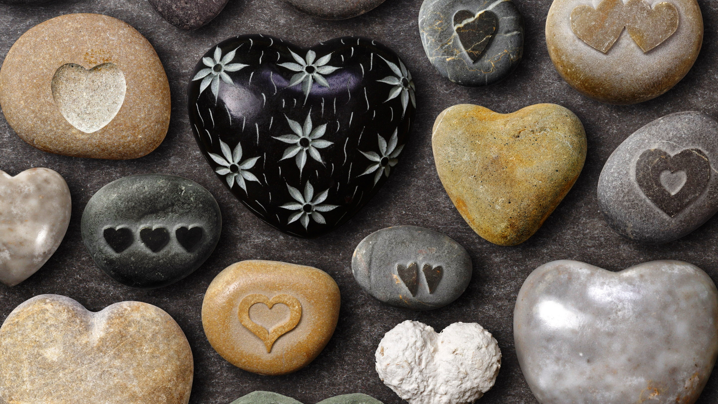 Обои stone. Красивые камушки. Морские камни. Заставка на рабочий стол камни. Камень в виде сердца.