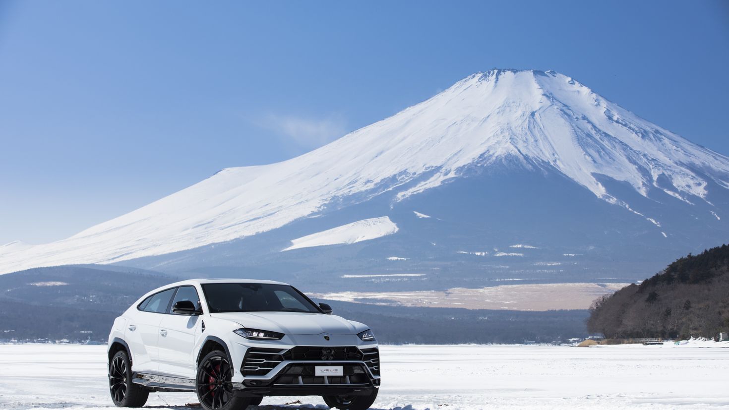 Mountain car. Урус 6х6. Урус зима. Urus зима. Урус в горах.