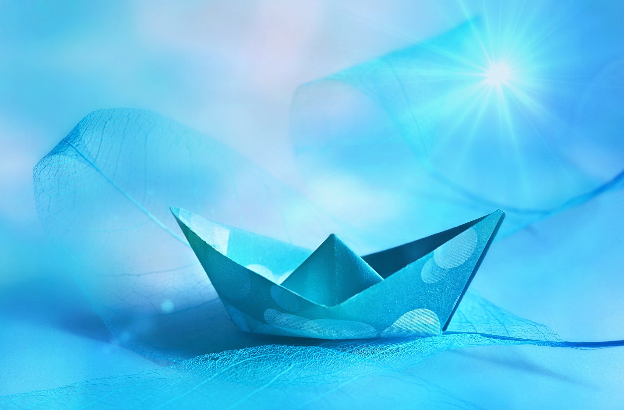 984025 скачать картинку сделано человеком, оригами, синий, лодка - обои и заставки бесплатно