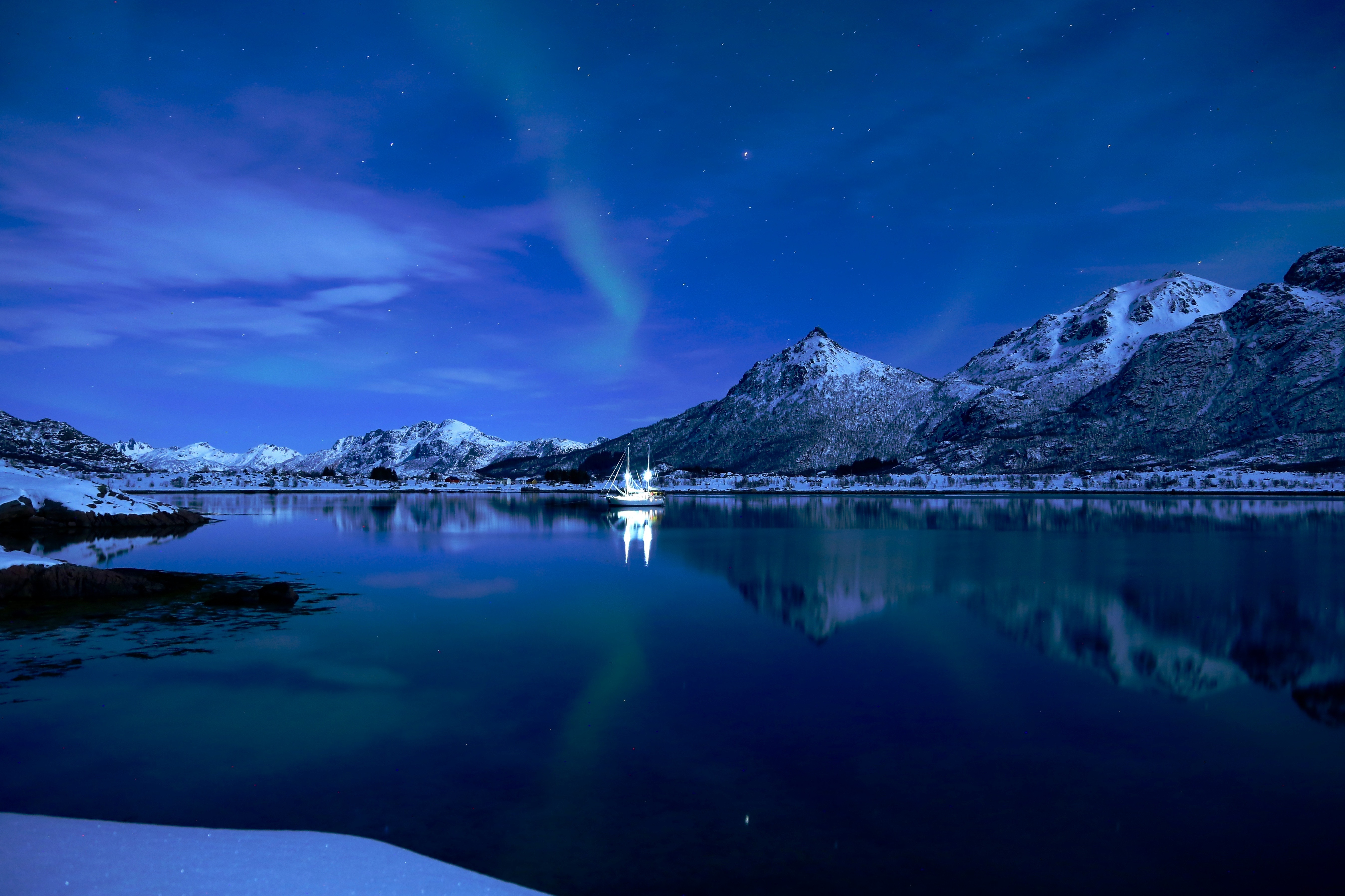 PCデスクトップに星空, 自然, 湖, 舟, 日没, ボート, 山脈, 氷画像を無料でダウンロード