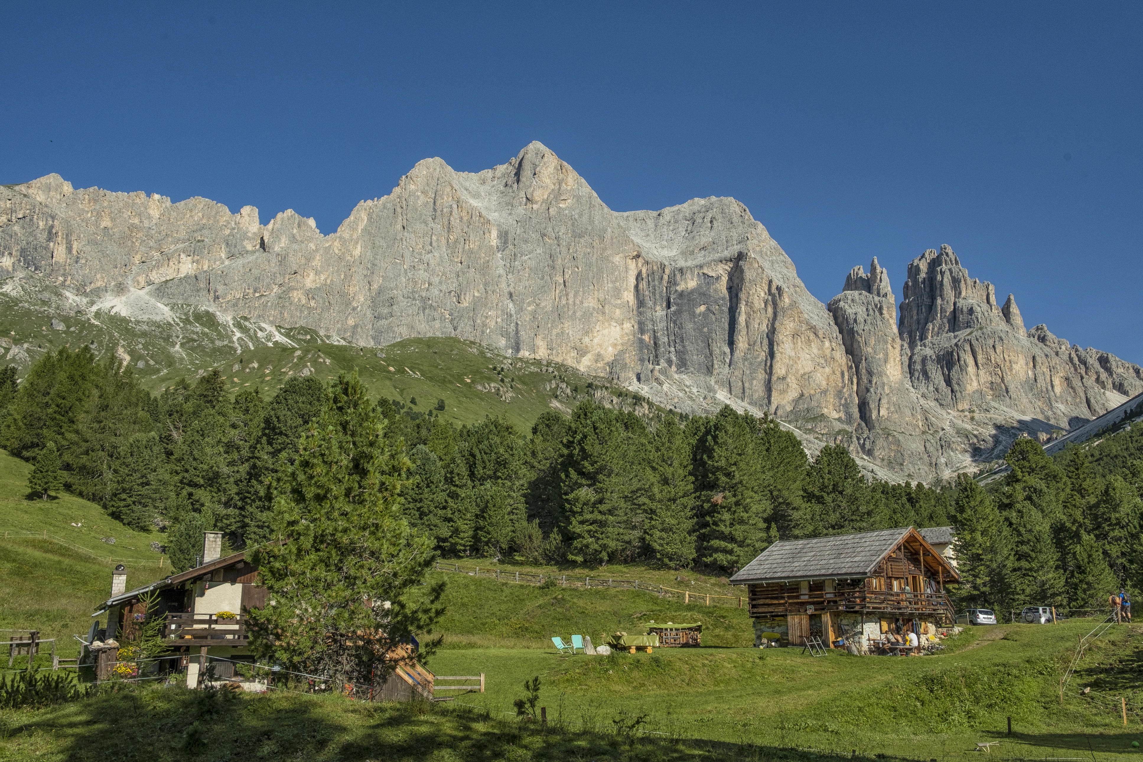 Zugspitze. Цугшпитце (Баварские Альпы). Гора Цугшпитце. Предгорье Альп в Германии. Альпийские высокогорья Германии.